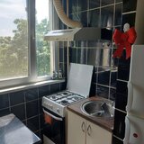 Dristor Park Lake, metrou